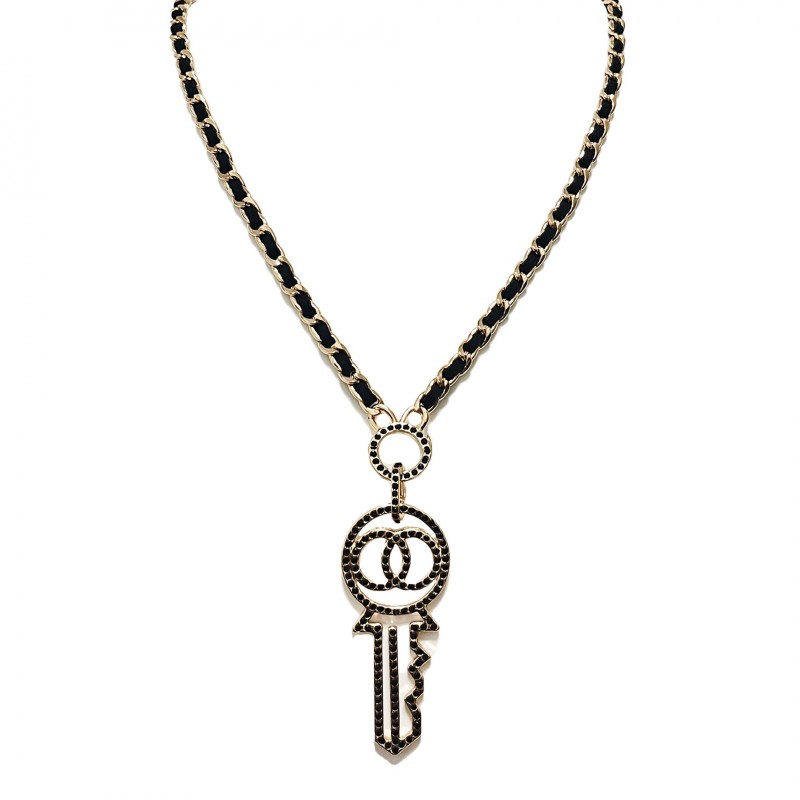 COLLANA LUNGA CON PENDENTE CHIAVE IN STRASS - S13004A