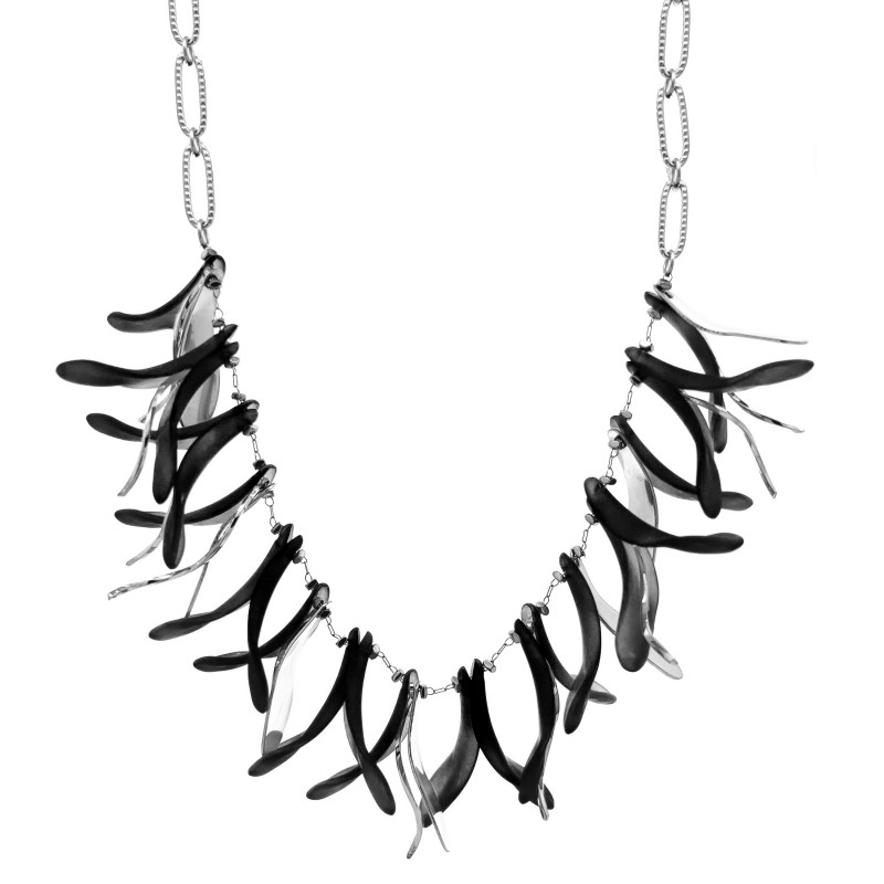 COLLANA GIROCOLLO CON PETALI PENDENTI - YNK2396E653